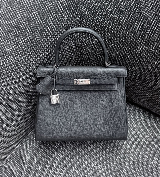 Hermes Kelly 25 in Black Togo Phw (Brand New)