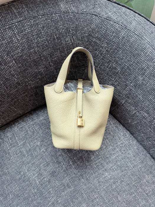 Hermes Picotin 18 Clemence in Beige Marfa Ghw