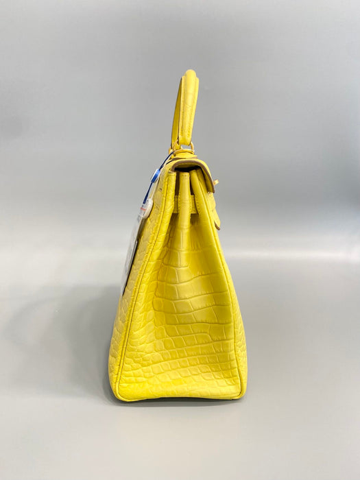 Hermes Kelly 32 in Mimosa Matte Alligator Ghw