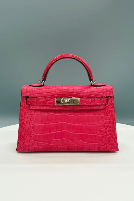 Hermes Kelly 20 in Rose Extreme Matte Alligator Phw