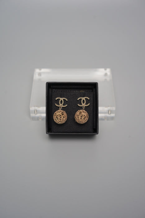 Chanel CC Logo Studs