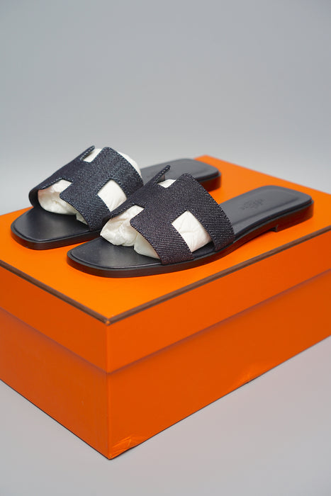 Hermes Oran Sandals Size 35 (Brand New)