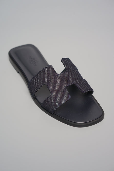 Hermes Oran Sandals Size 35 (Brand New)