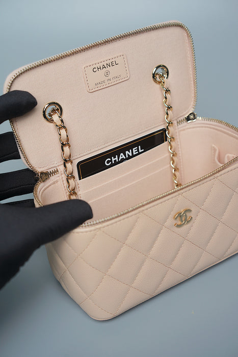 Chanel Long Vanity in Beige Caviar (Brand new)