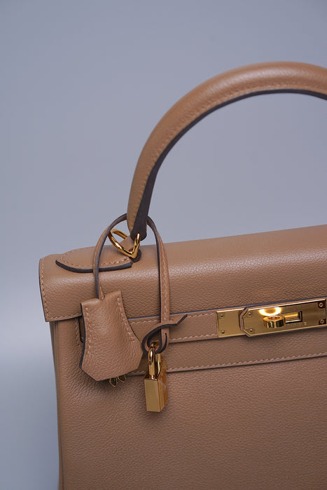 Hermes Kelly 28 Retourne Beige de Weimar in Ghw