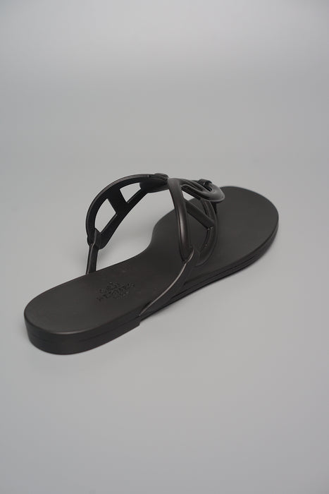 Hermes Egerie Sandals in Noir Size 38 (Brand New)