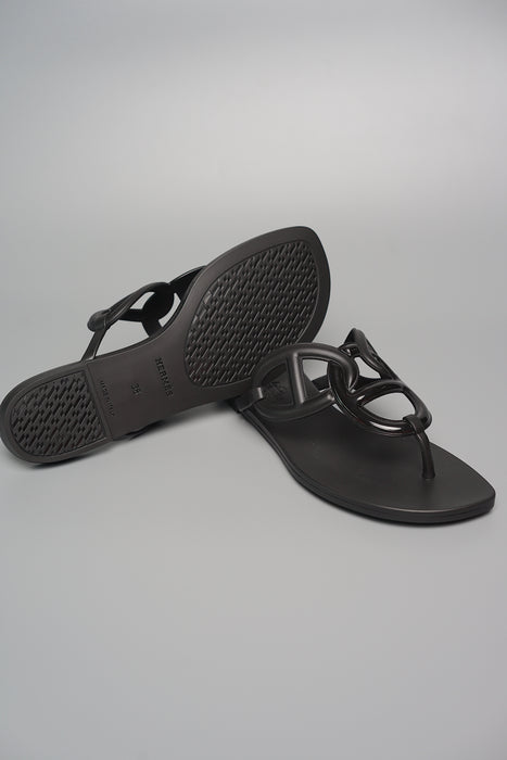 Hermes Egerie Sandals in Noir Size 38 (Brand New)