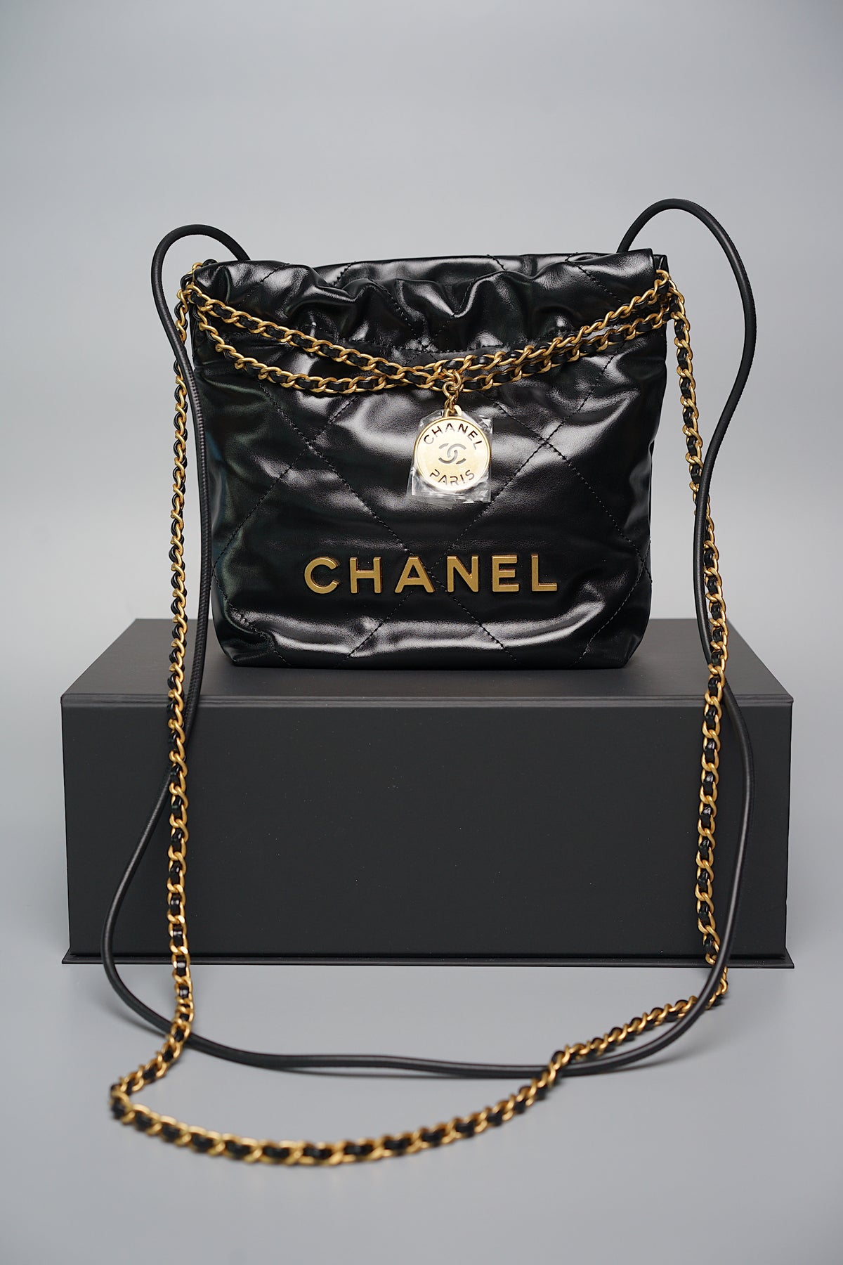 Chanel 22 Mini In Black Ghw Brand New Orangeporter   DSC02582 1200x1800 