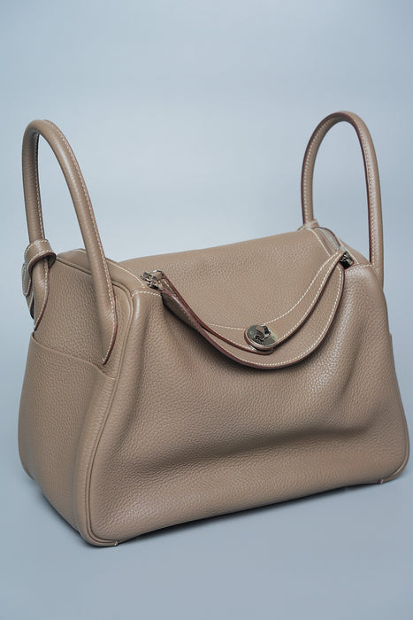 Hermes Lindy 30 in Etoupe Phw