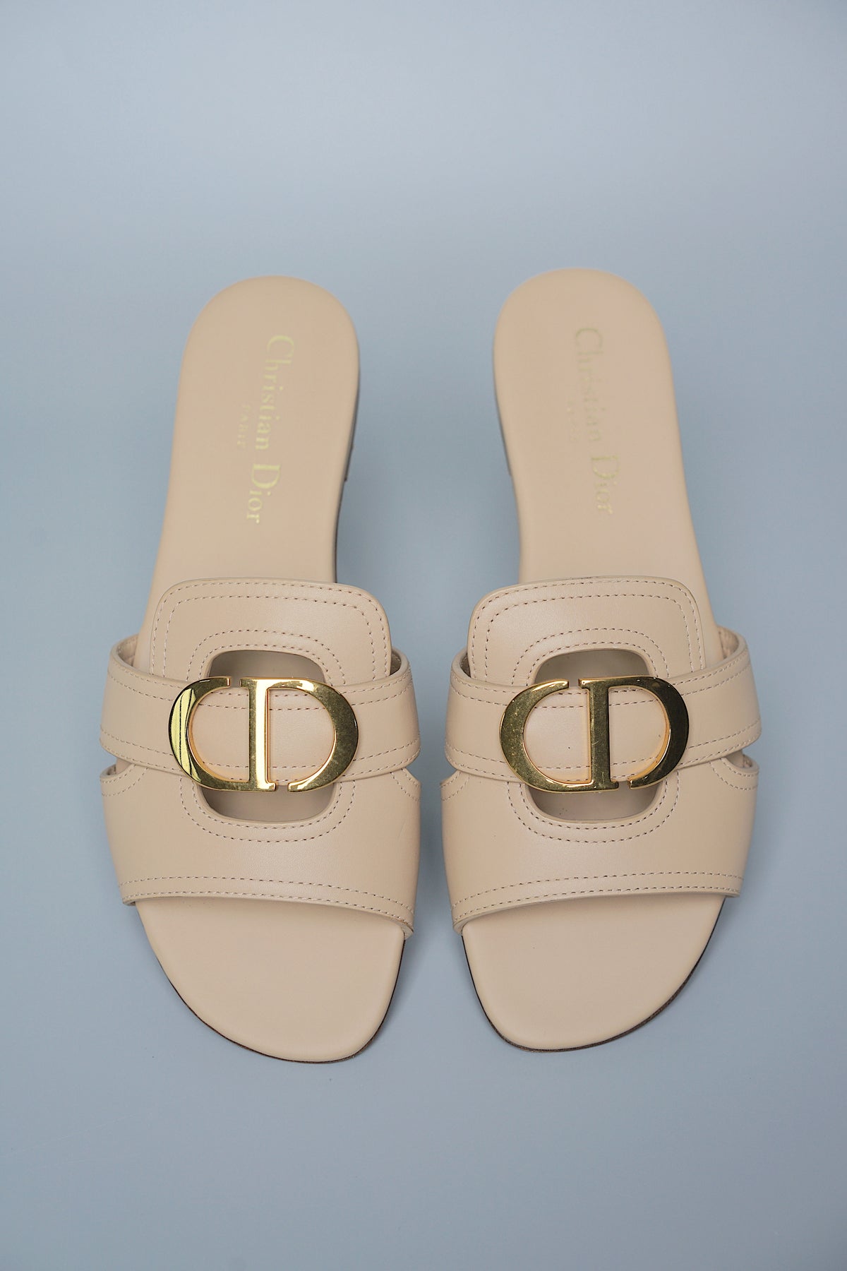 Dior 30 Montaigne Slides in Size 37 orangeporter