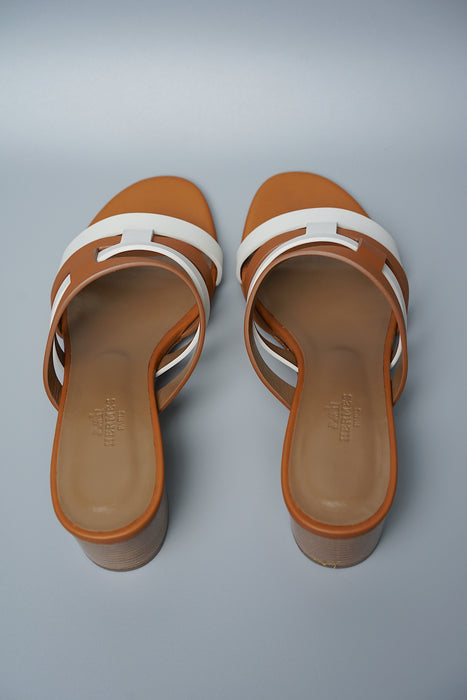 Hermes Amore Oasis Sandals in Size 37 (Brand New)