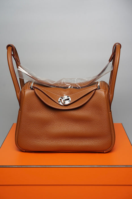 Hermes Lindy 26 in Gold Phw (Brand New)