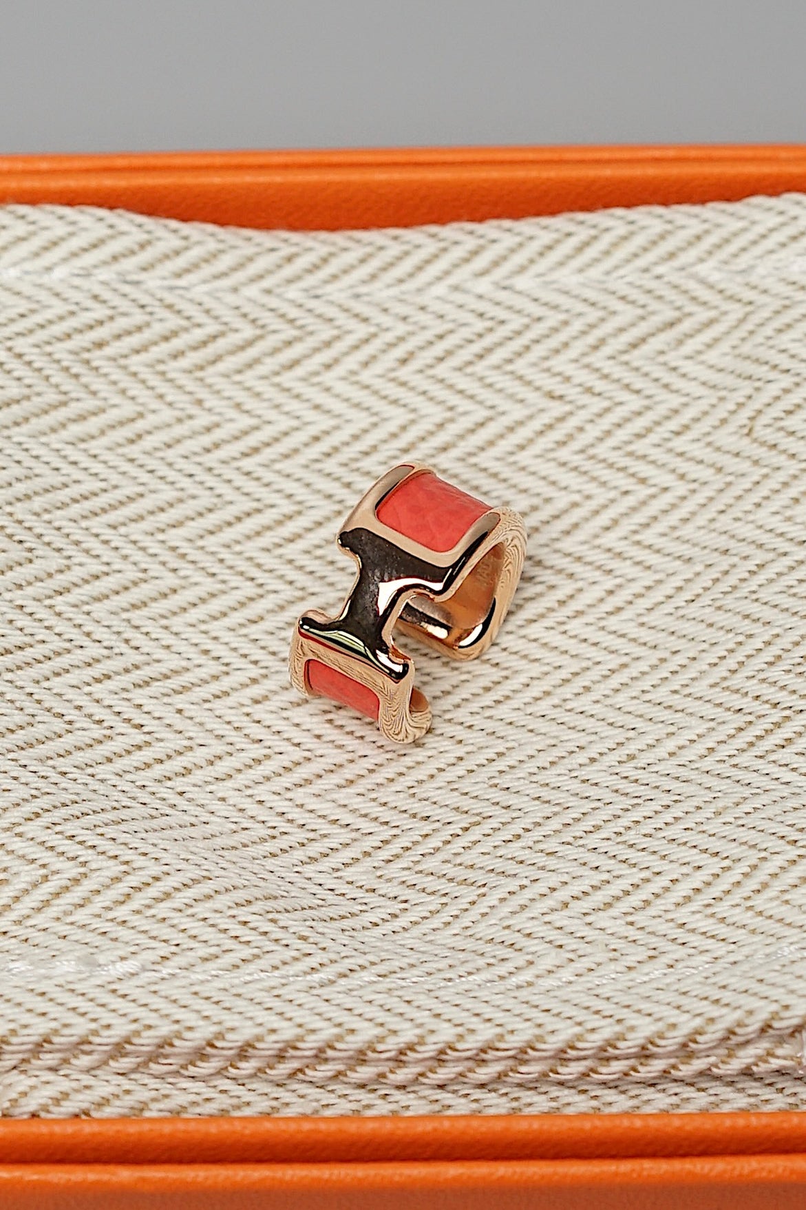 Hermes Ear Cuff in Rose Jaipur Rosegold (Brand New) orangeporter