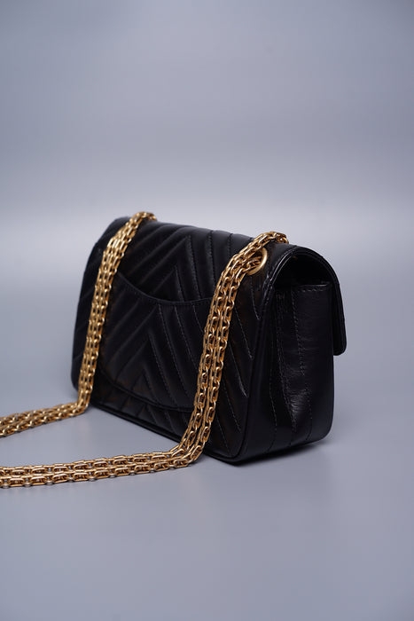 Chanel Reissue 2.55 Classic Chevron Flapbag in Black Ghw (Brand New)