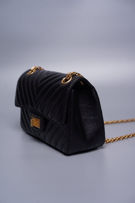 Chanel Reissue 2.55 Classic Chevron Flapbag in Black Ghw (Brand New)