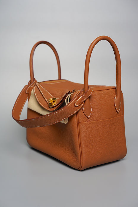 SOLD) Brand New Hermes Lindy 26 Gold Clemence with GHW Stamp A