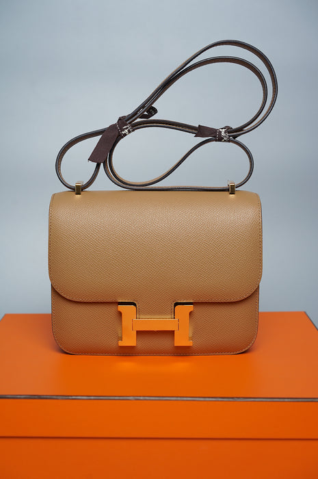 Hermes Constance 18 in Chai Rghw