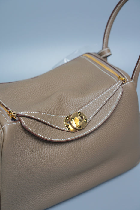 Hermes Lindy 26 in Etoupe Ghw (Brand New)