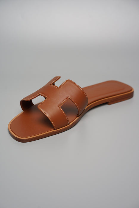 Hermes Oran Sandals in Gold Size 39 (Brand New)