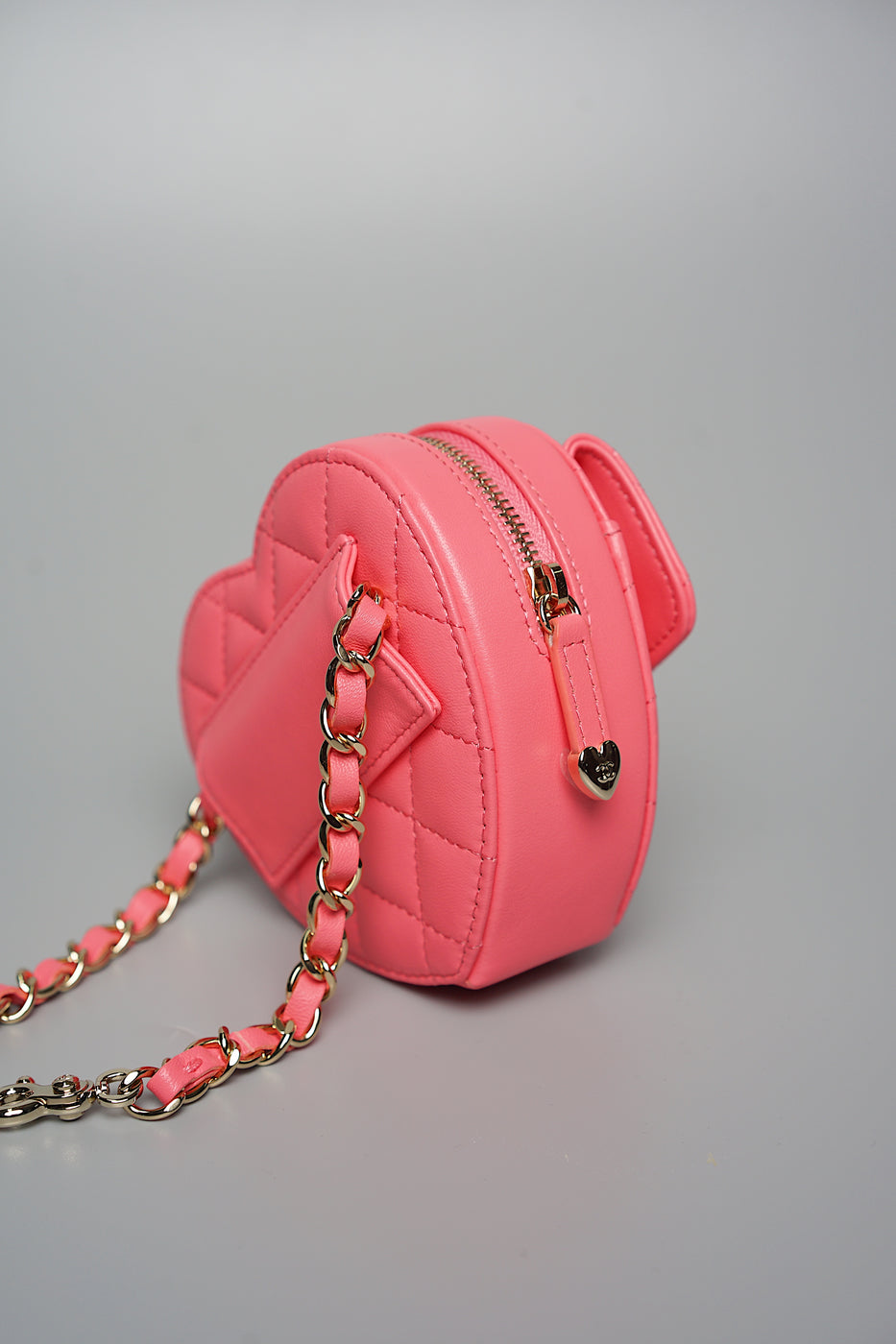 Chanel Heart Belt Bag in Pink Lambskin (Brand New) orangeporter