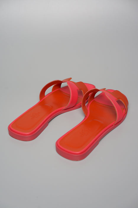 Hermes Oran Sandals in Fuschia Size 37