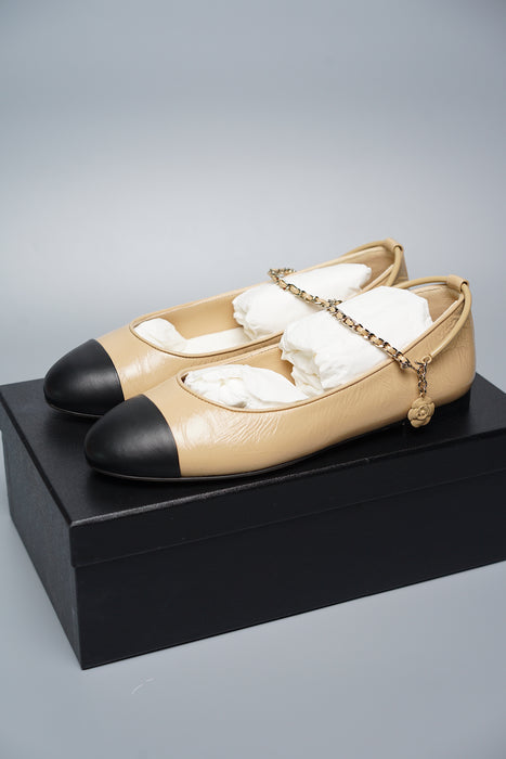 Chanel 23C Ballerinas in Beige/Black Size 37 (Brand New)